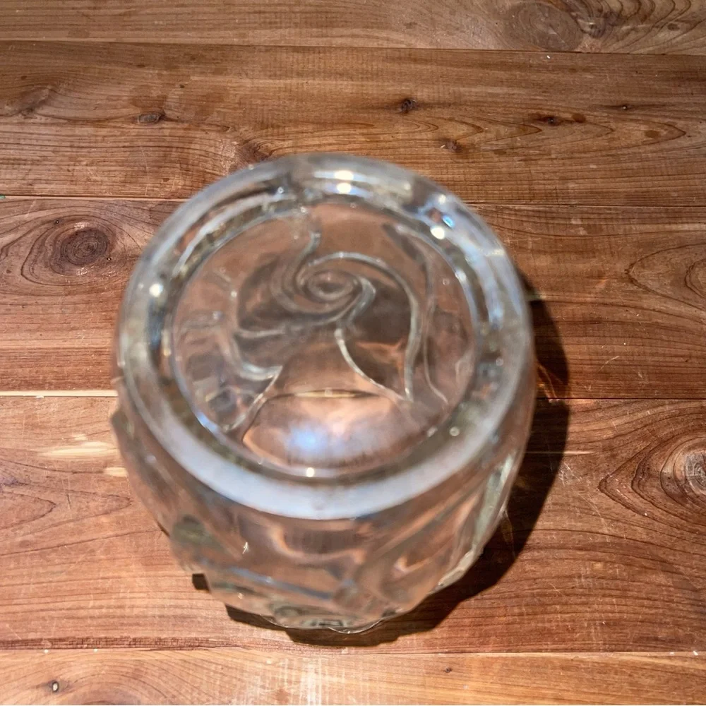 Decorative Clear Scalloped Glass Vase with Swirl Motif Gorgeous
